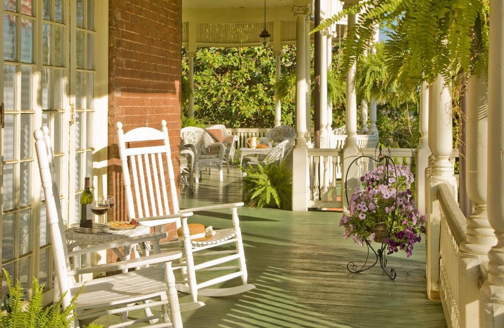 The Carriage House Inn B&B Линчберг Экстерьер фото
